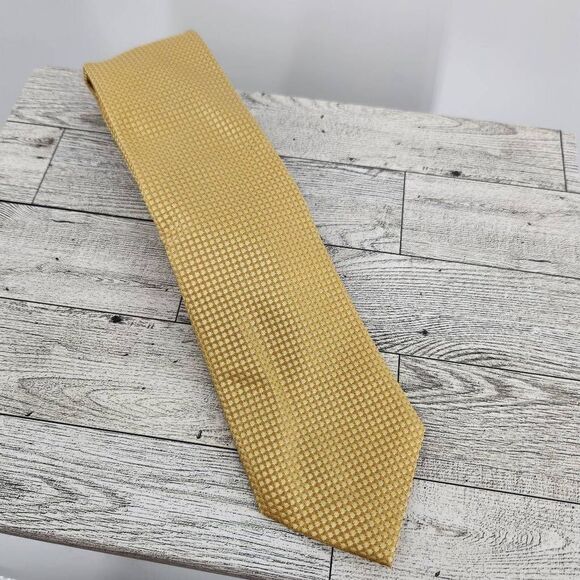 IZOD Gold Tie Men's Necktie Accessories 100% Silk - Picture 1 of 7